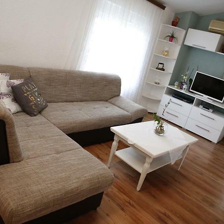 Apartment Leonora Водице Екстер'єр фото