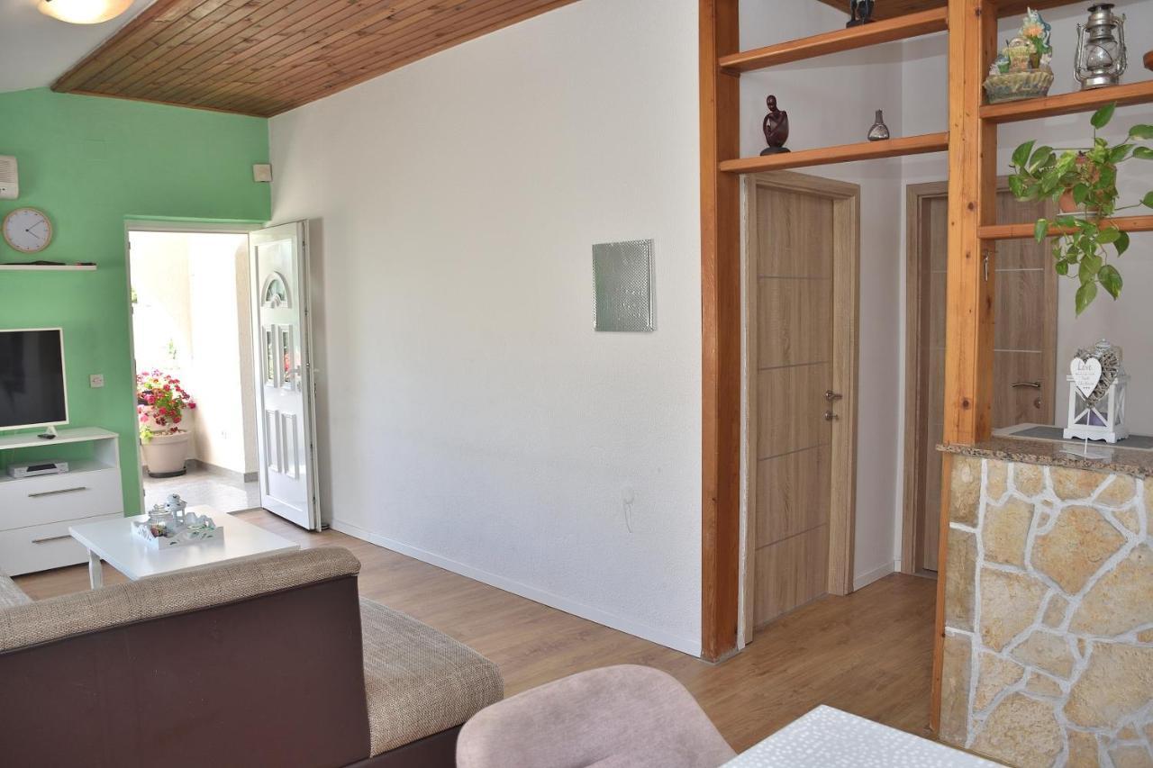 Apartment Leonora Водице Екстер'єр фото