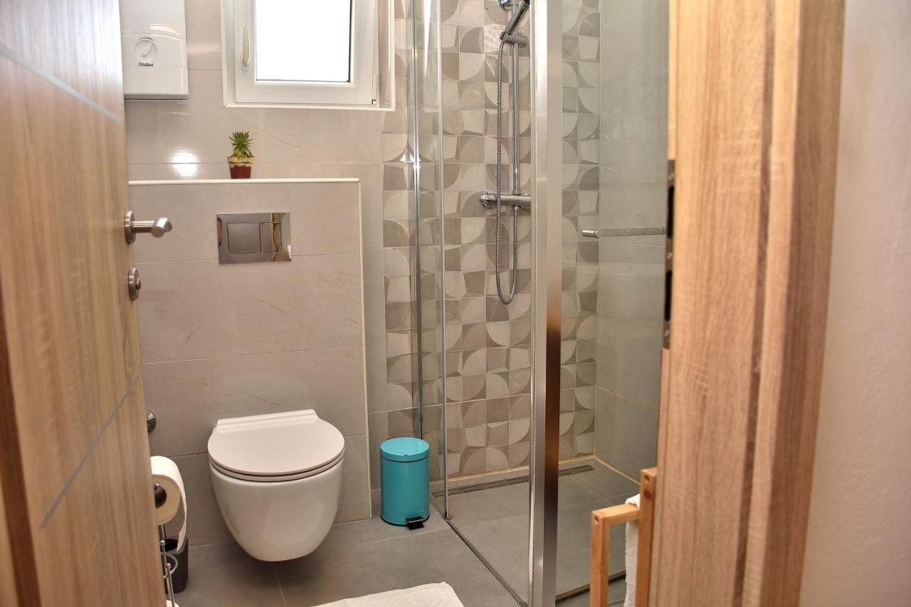 Apartment Leonora Водице Екстер'єр фото