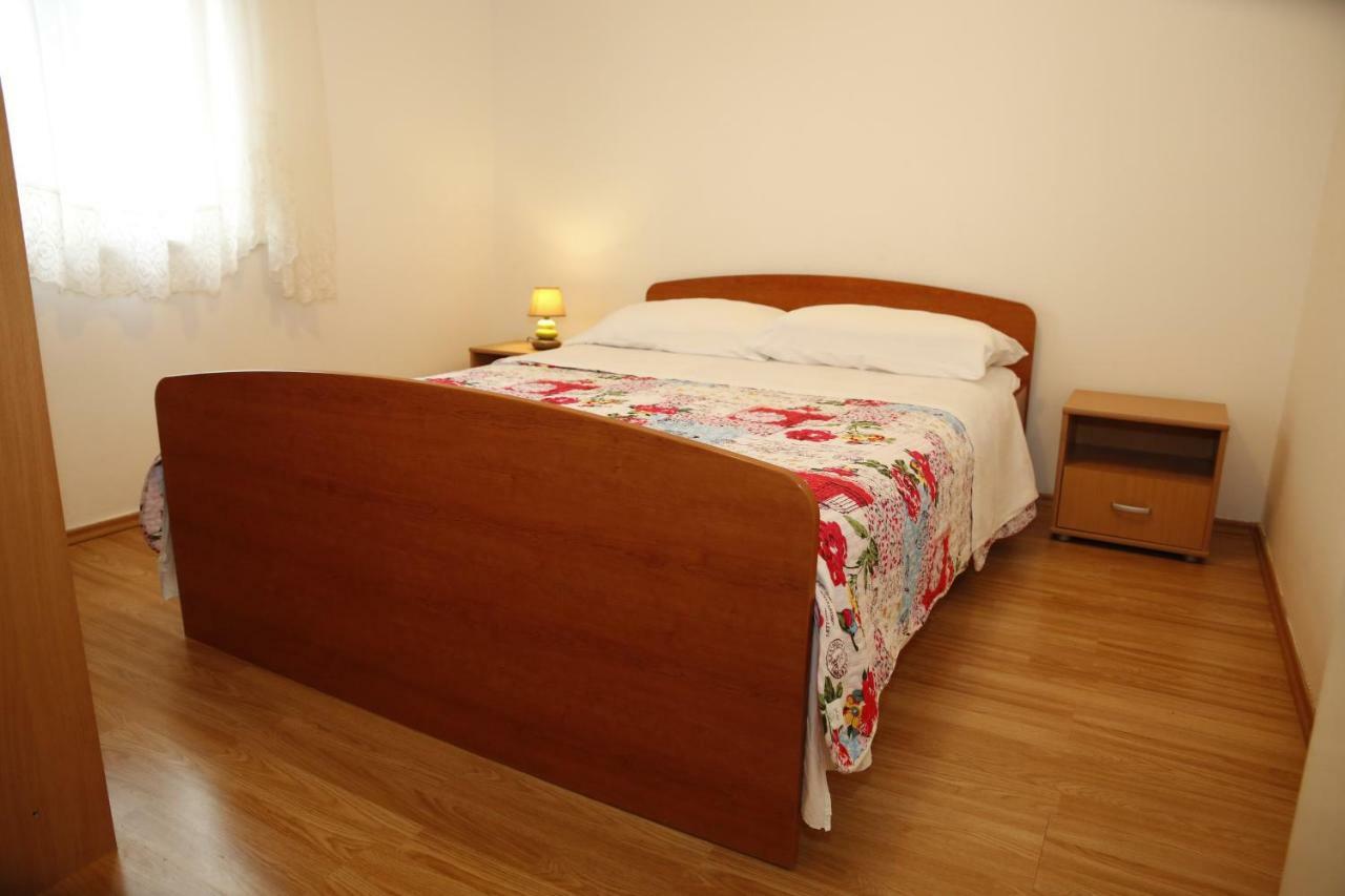 Apartment Leonora Водице Екстер'єр фото